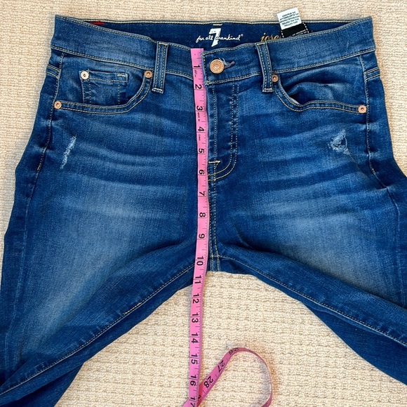 7 for All Mankind Josefina skinny boyfriend. Size 26. - Picture 10 of 13